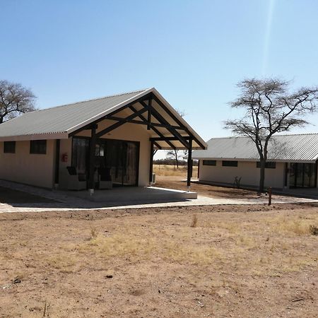 Khan River Lodge Wilhelmstal Extérieur photo