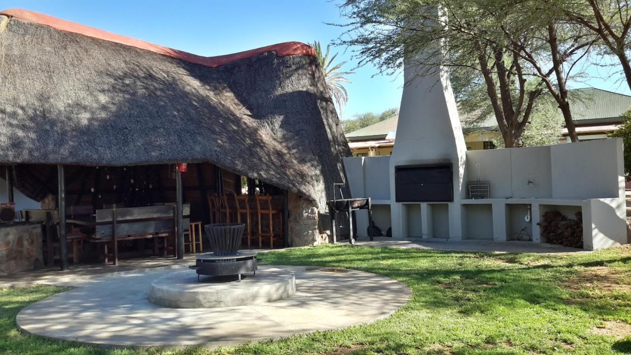Khan River Lodge Wilhelmstal Extérieur photo