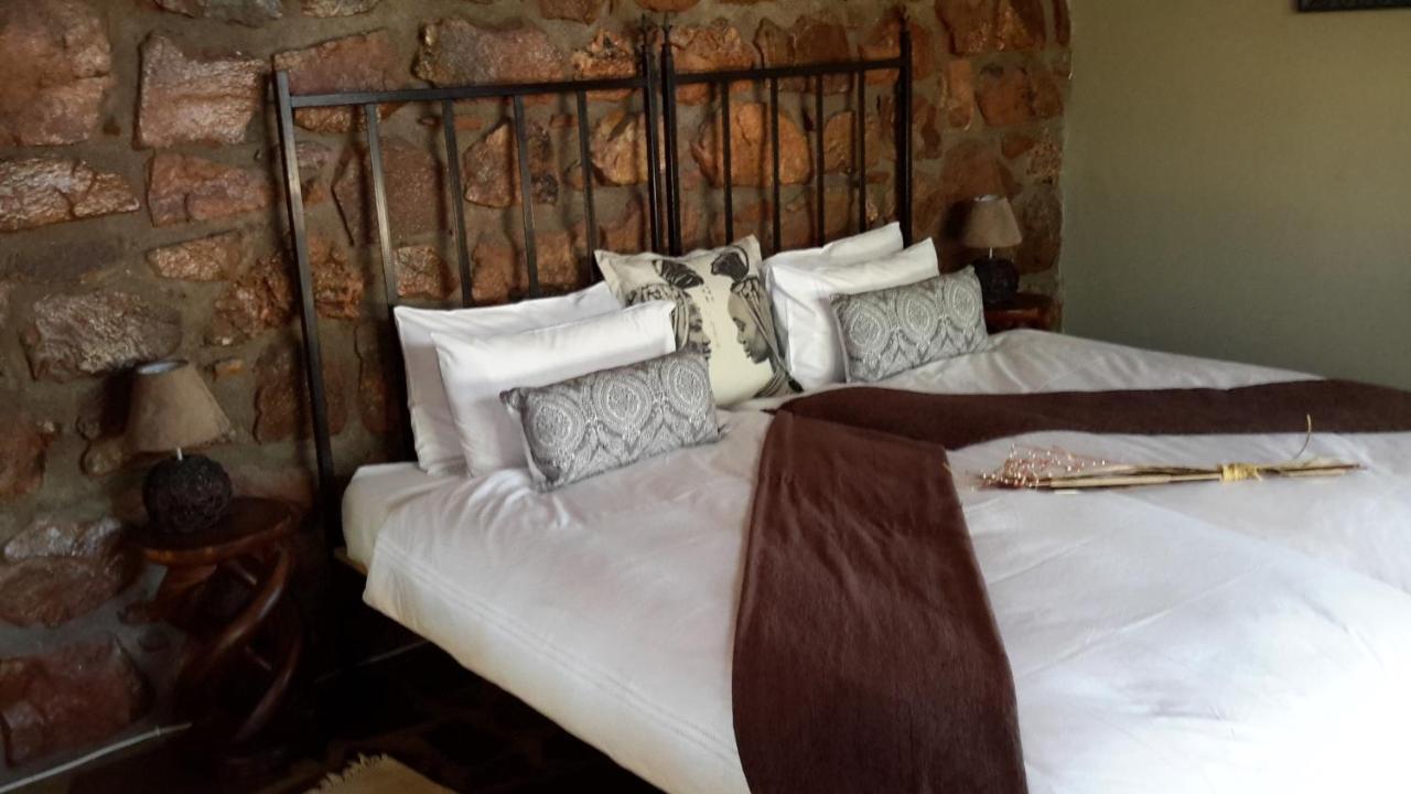 Khan River Lodge Wilhelmstal Extérieur photo
