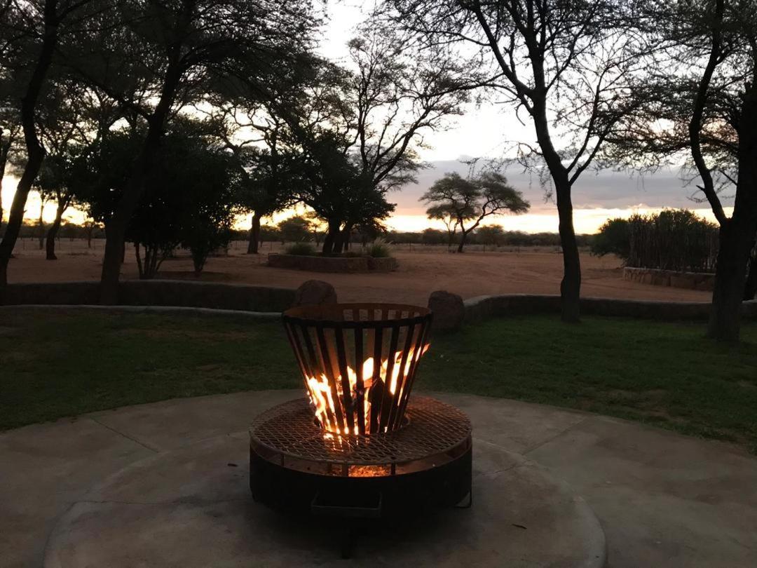 Khan River Lodge Wilhelmstal Extérieur photo