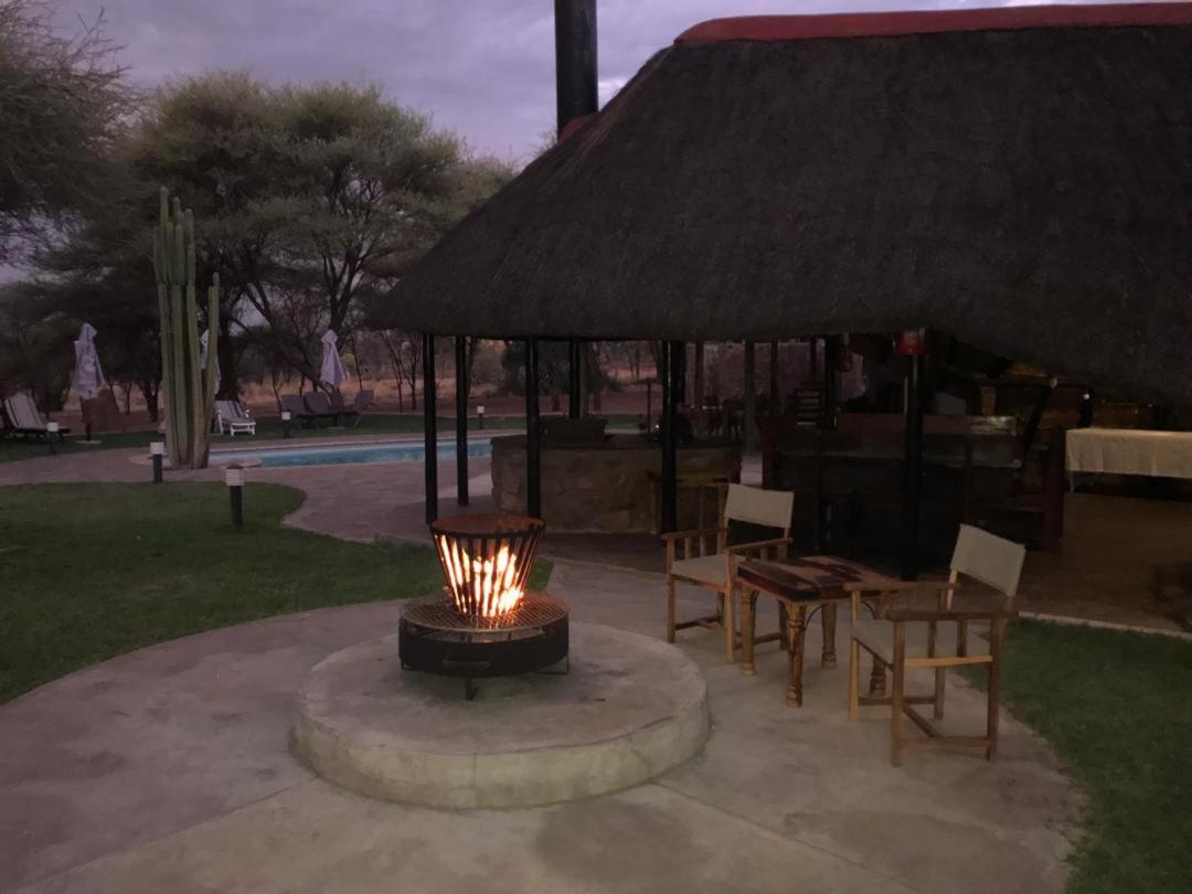 Khan River Lodge Wilhelmstal Extérieur photo