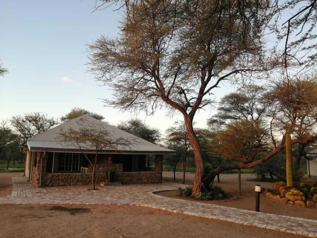 Khan River Lodge Wilhelmstal Extérieur photo